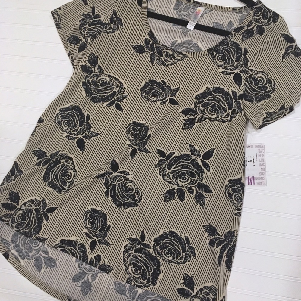 LuLaRoe Classic tee